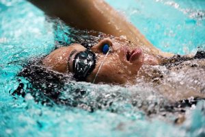 swimmer-728217_640